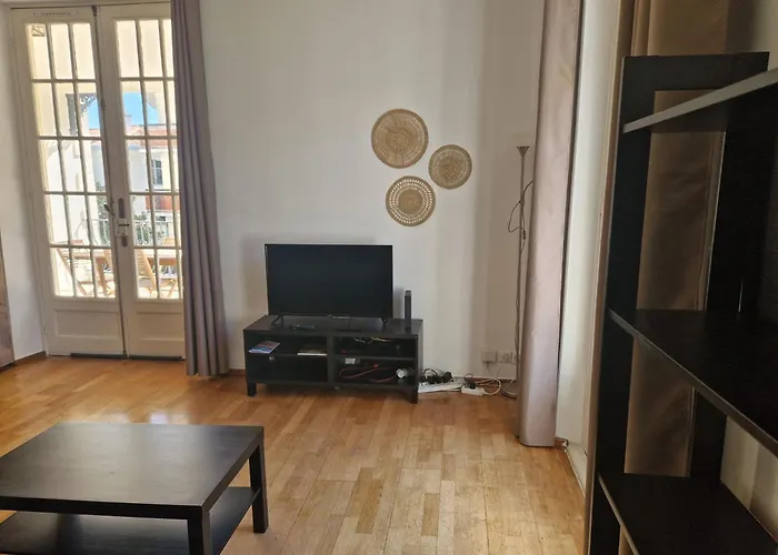 Beautiful And Bright 1St Floor Flat With Large Terrace - Biarritz City Center