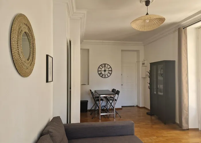 Beautiful And Bright 1St Floor Flat With Large Terrace - Biarritz City Center